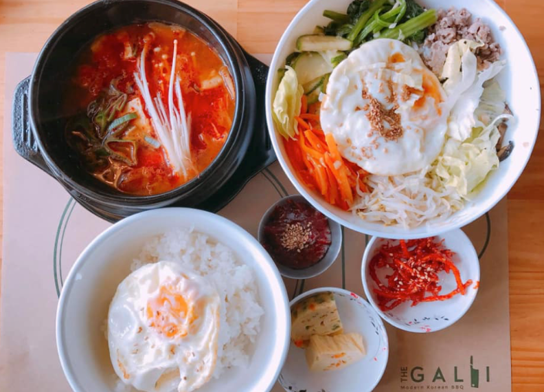 Không gian rộng rãi lý tưởng cho họp mặt tại Làng Ẩm Thực Thủ Dầu Một