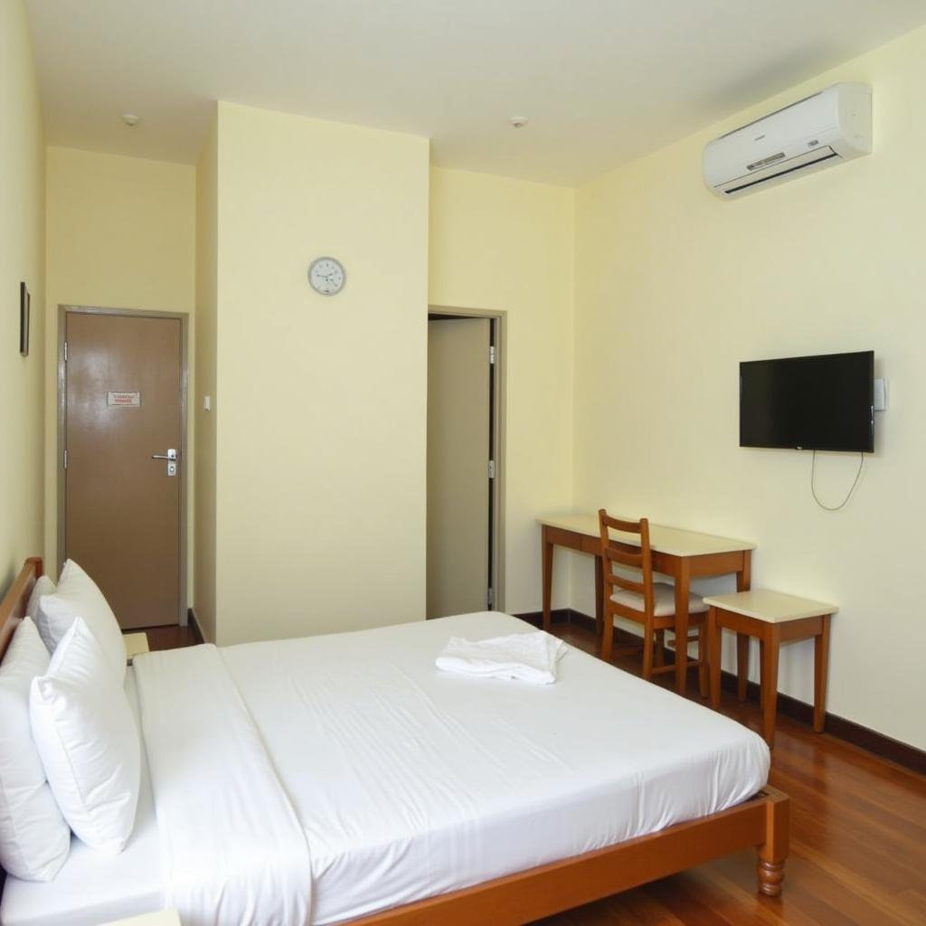 Nội thất phòng đôi cơ bản, sạch sẽ tại Green Star Hotel 26 Đỗ Quang Đẩu