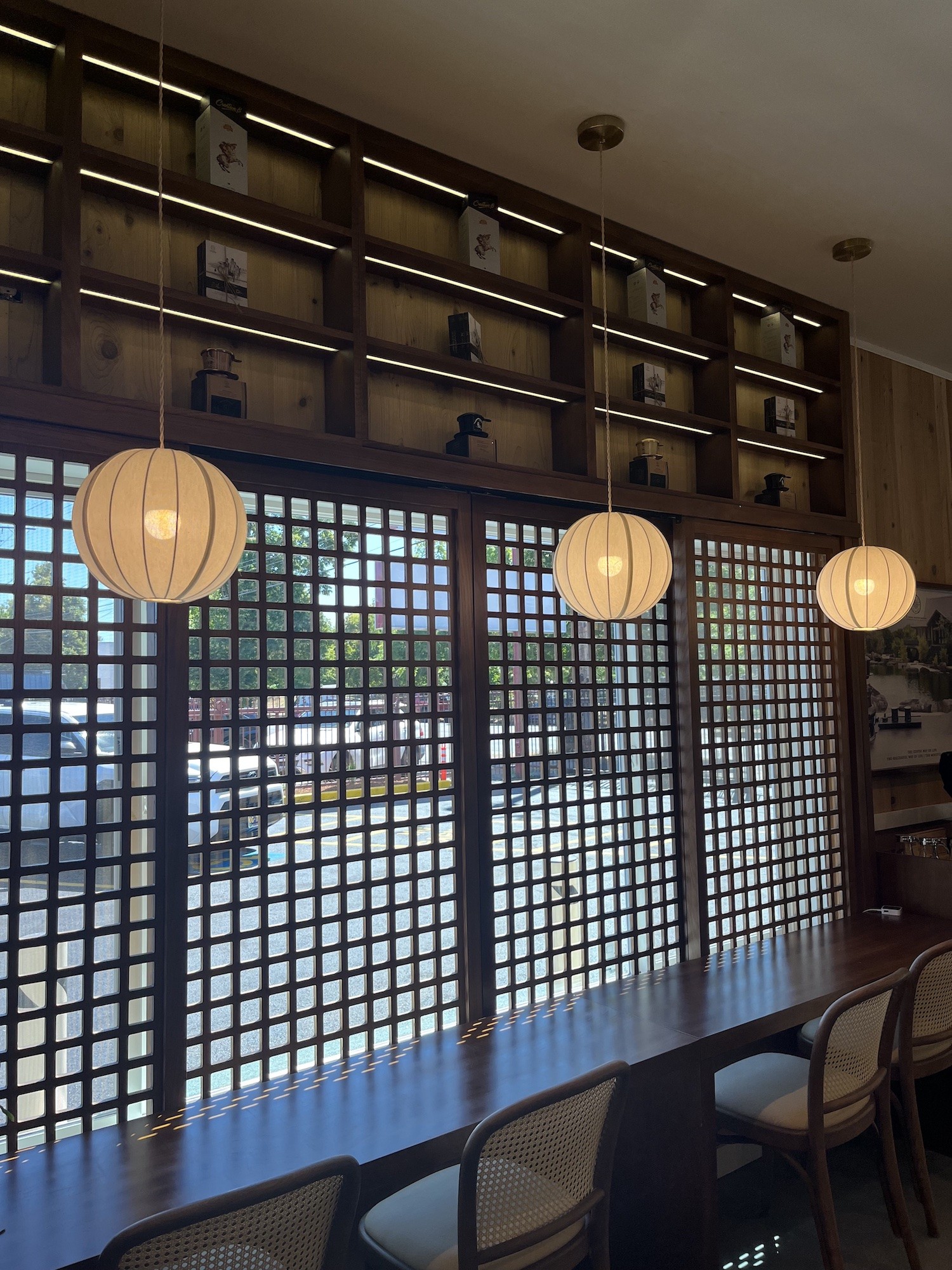 Lighting Trung Nguyen Legend Cafe Portland Oregon
