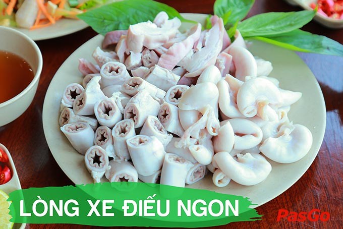 Lòng xào dưa hấp dẫn trong lòng chát quán menu