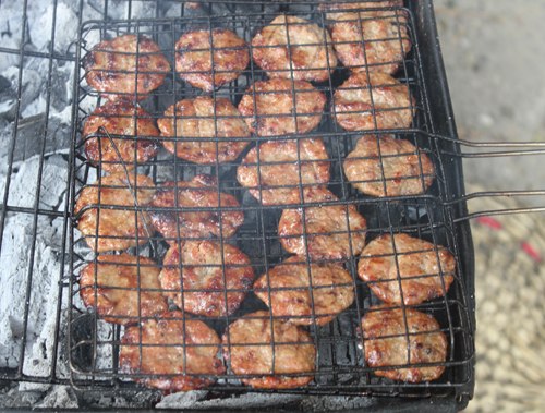 Grilled Pork - Chả miếng nướng trên than hoa