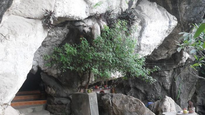Động Cửa Buồng, hang động lịch sử ở Bỉm Sơn