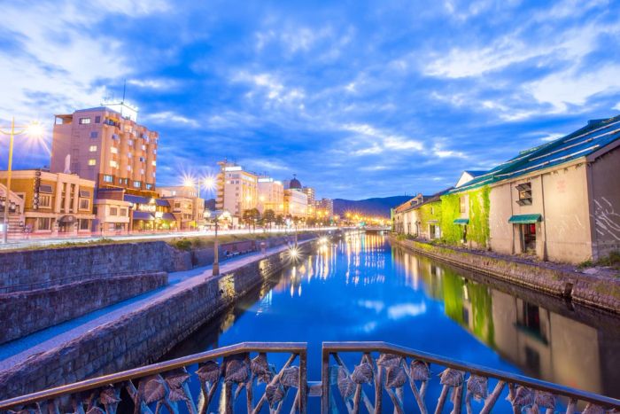 Du lịch Hokkaido tháng 7: Kênh đào Otaru với những tòa nhà cổ kính