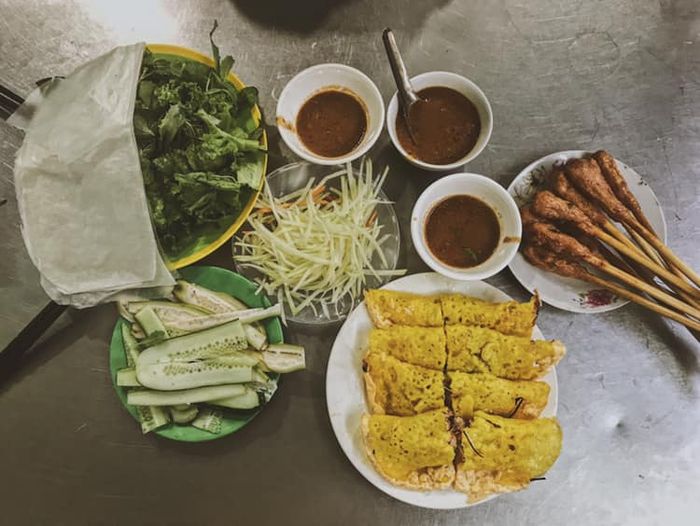 Bánh xèo Bà Dưỡng: Đặc sản Đà Nẵng nên thử khi du lịch cùng mẹ