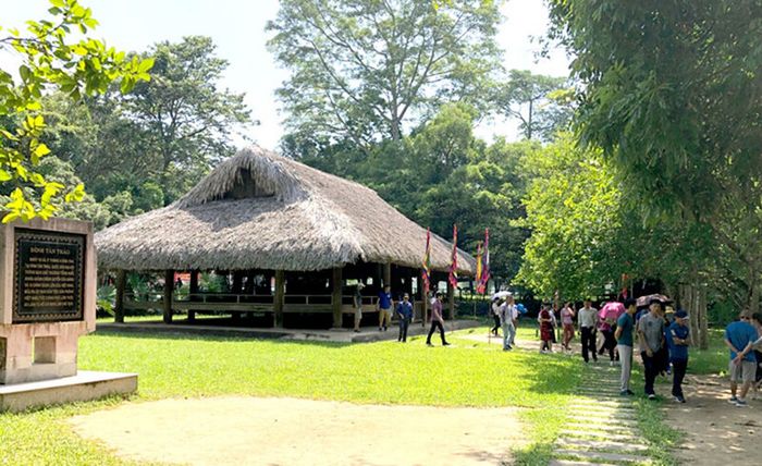 Khu du lịch Tân Trào là một phần của Quần thể Di tích Quốc gia đặc biệt Tân Trào