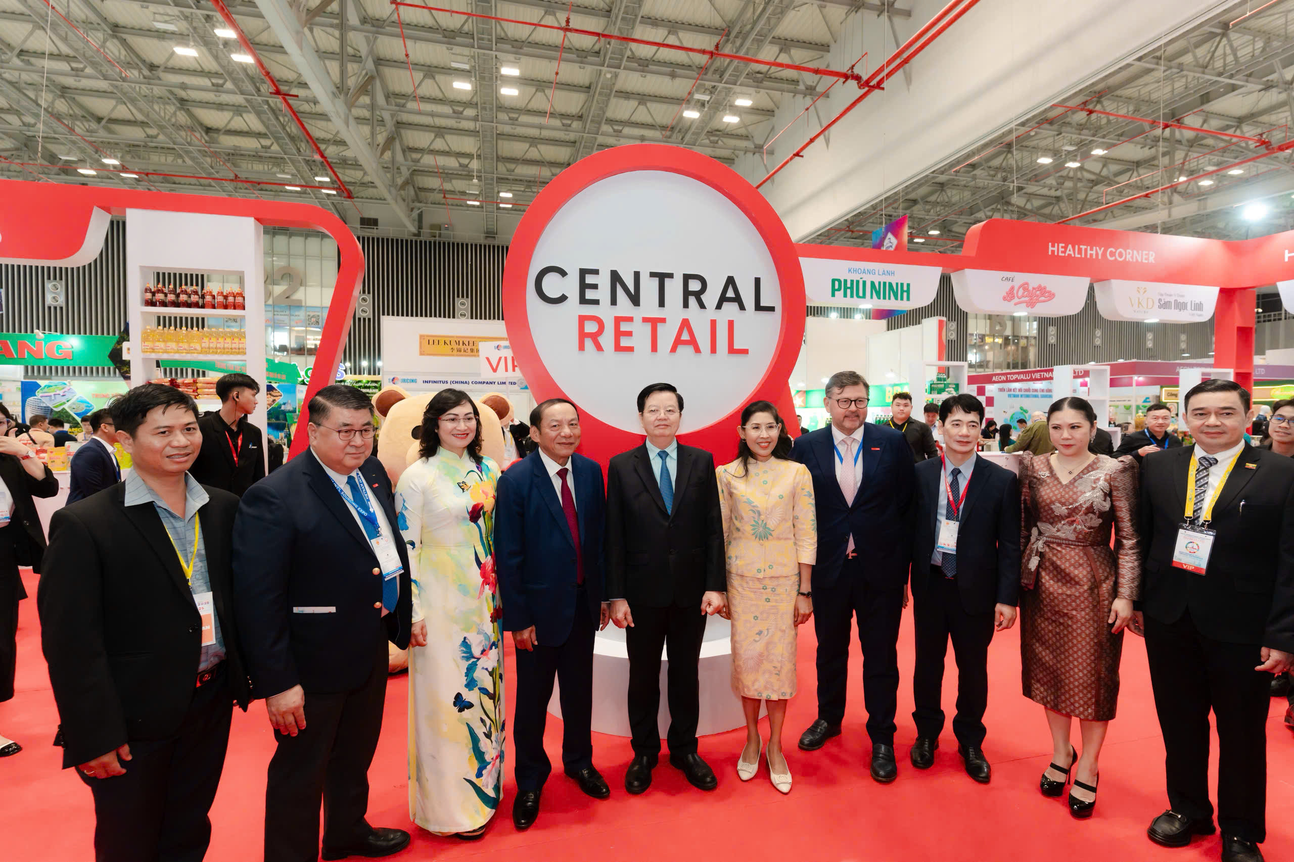 Sự kiện Central Retail Việt Nam hỗ trợ doanh nghiệp Việt kết nối chuỗi cung ứng, thể hiện tinh thần hợp tác và phát triển của các công ty tnhh xây dựng đồng khánh.
