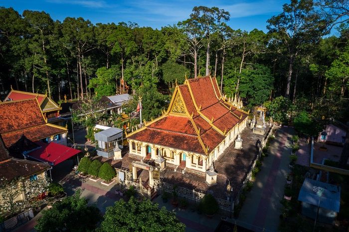 Chùa Âng, một phần của lịch sử khai phá phương Nam của người Khmer tại Trà Vinh