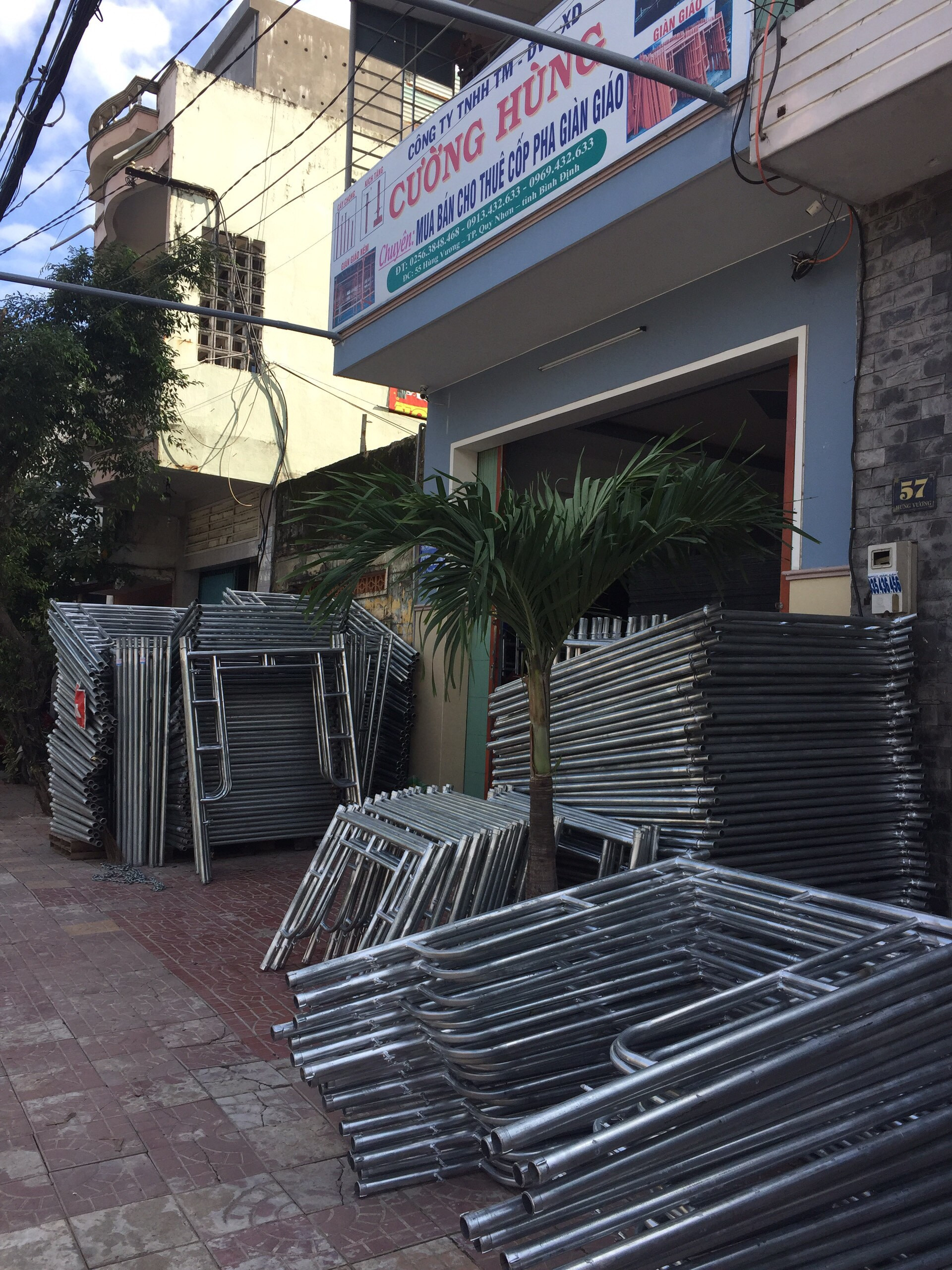 Giàn giáo chữ H trong kho, sẵn sàng phục vụ các dự án của công ty tnhh giàn giáo hùng cường.