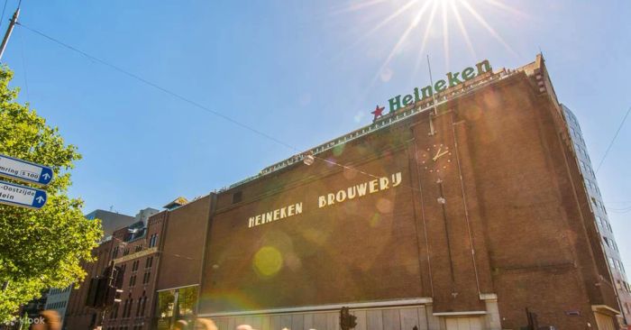 Tham quan nhà máy bia Heineken Experience, tìm hiểu lịch sử và quy trình sản xuất bia