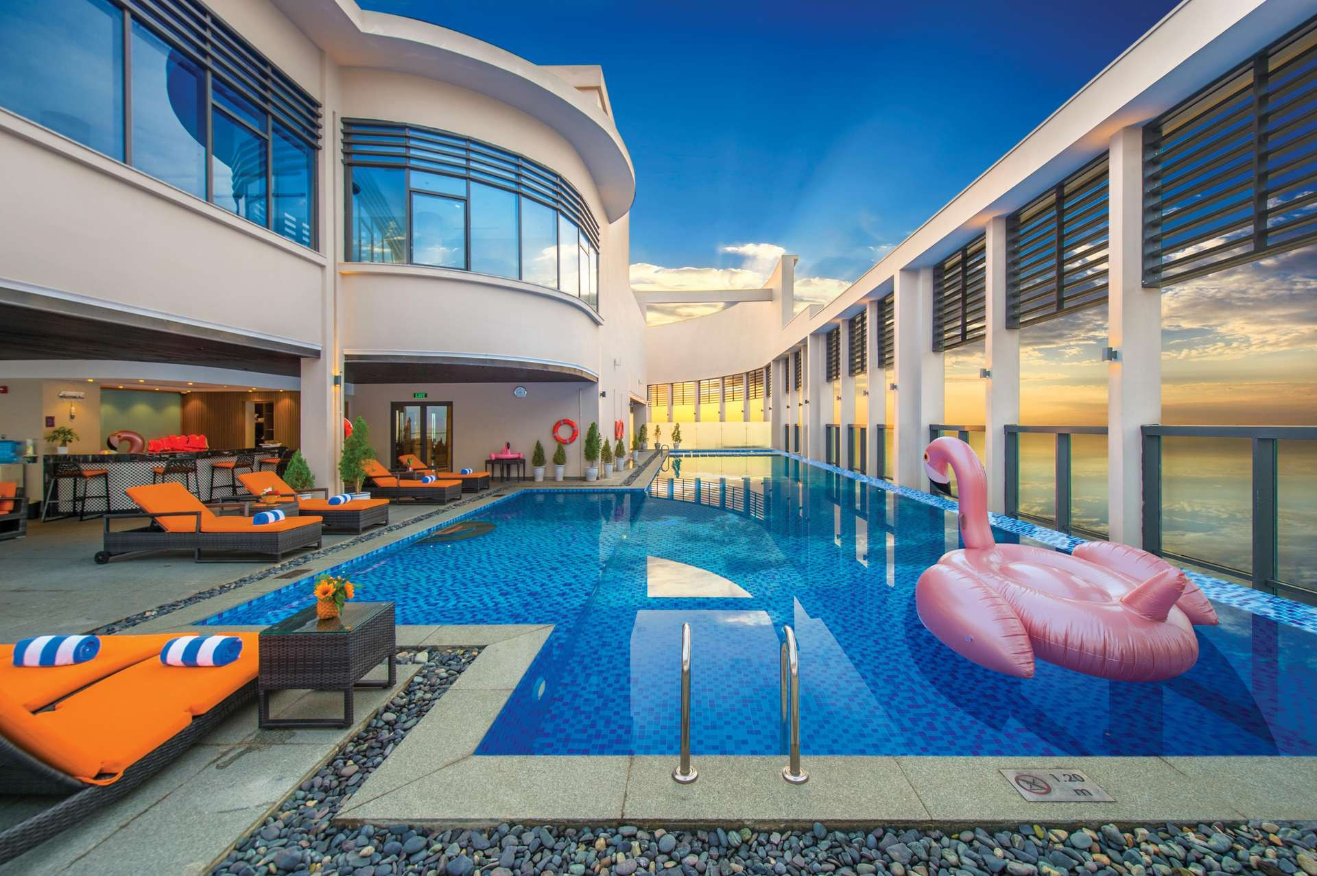 Altara Suites với khuôn viên hiện đại, cao cấp