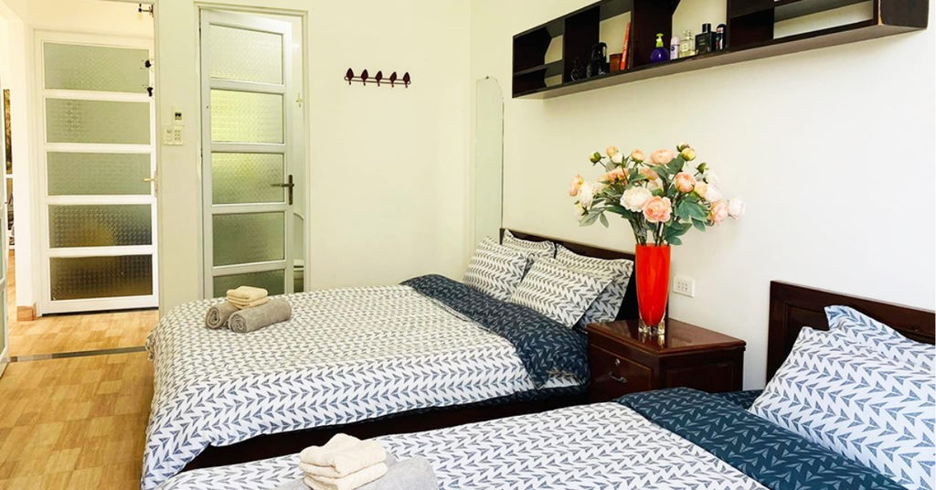 Phòng ngủ sạch sẽ, ấm cúng tại Ngọc Mơ Motel, một lựa chọn khách sạn quận 8 giá rẻ lý tưởng