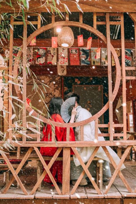 Khuôn Viên Hiệp Khách Đà Lạt: Không gian võ hiệp cổ trang Trung Quốc với rừng trúc và hồ nước thơ mộng.