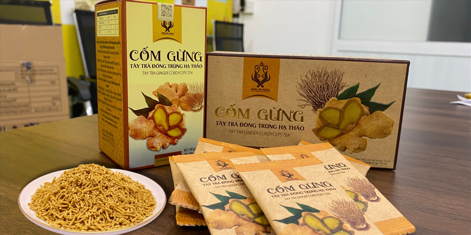 Cốm gừng Tây Trà Đông Trùng Hạ Thảo, một sản phẩm kết hợp truyền thống và hiện đại, thể hiện sự nghiên cứu và phát triển không ngừng của các doanh nghiệp, bao gồm CÔNG TY TNHH CƠ ĐIỆN HOÀNG LINH.