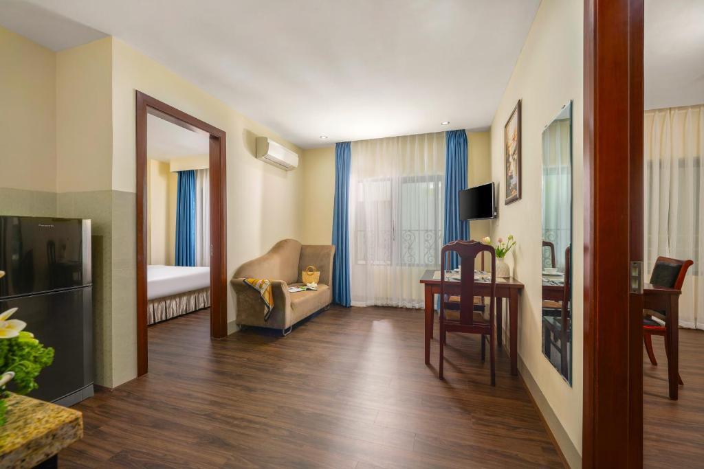 Căn hộ 2 Phòng Ngủ Khách sạn Sea Front Đà Nẵng
