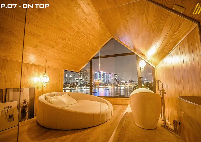 Khung cảnh tuyệt đẹp từ ban công phòng khách sạn, lý tưởng để chụp ảnh đẹp
