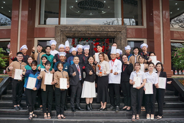 Cơ hội việc làm khi học ngành Quản trị Khách sạn vô cùng rộng mở, đa dạng vị trí