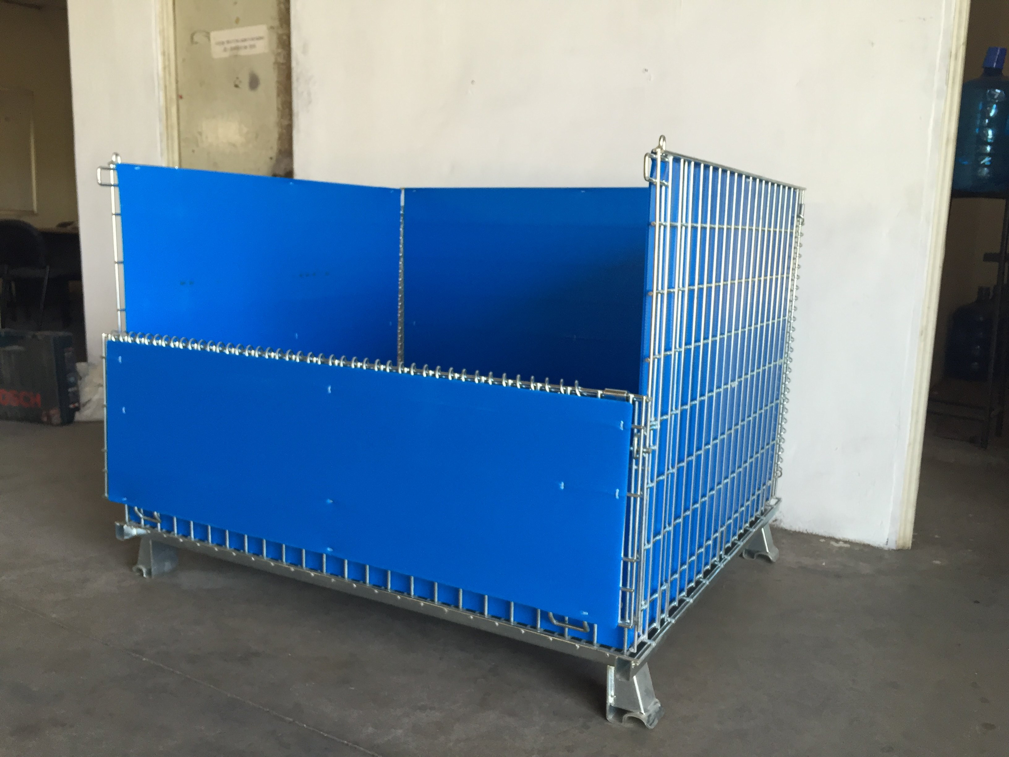 Lồng trữ hàng và xe đẩy công nghiệp đa năng của Nguyên Hưng
