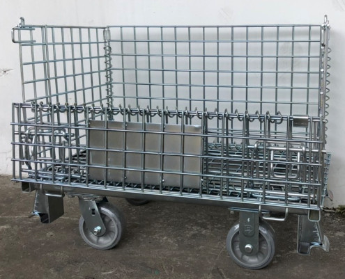 Lồng sắt trữ hàng với thiết kế cửa linh hoạt