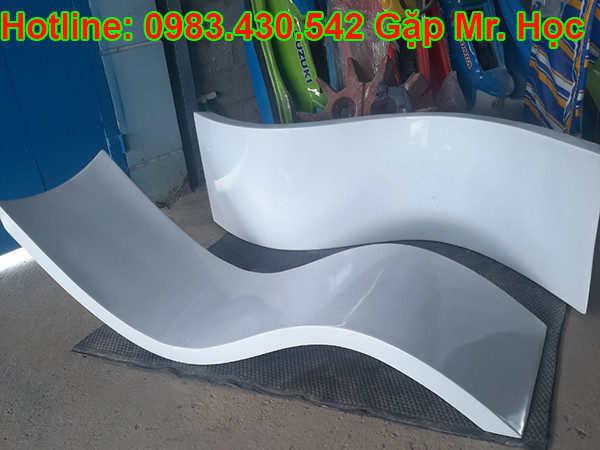 Ghế hồ bơi composite bền đẹp, sản phẩm đặc trưng của Công Ty TNHH Sản Xuất Thương Mại Đại Đại Dương