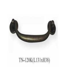 Tay kéo tủ TN 120K của CÔNG TY TNHH SX TM XNK THANH NGỌC, mang phong cách hiện đại cho không gian.