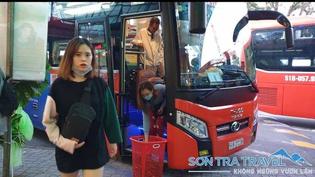 Đặt vé xe Phương Trang Nha Trang qua hotline nhanh chóng