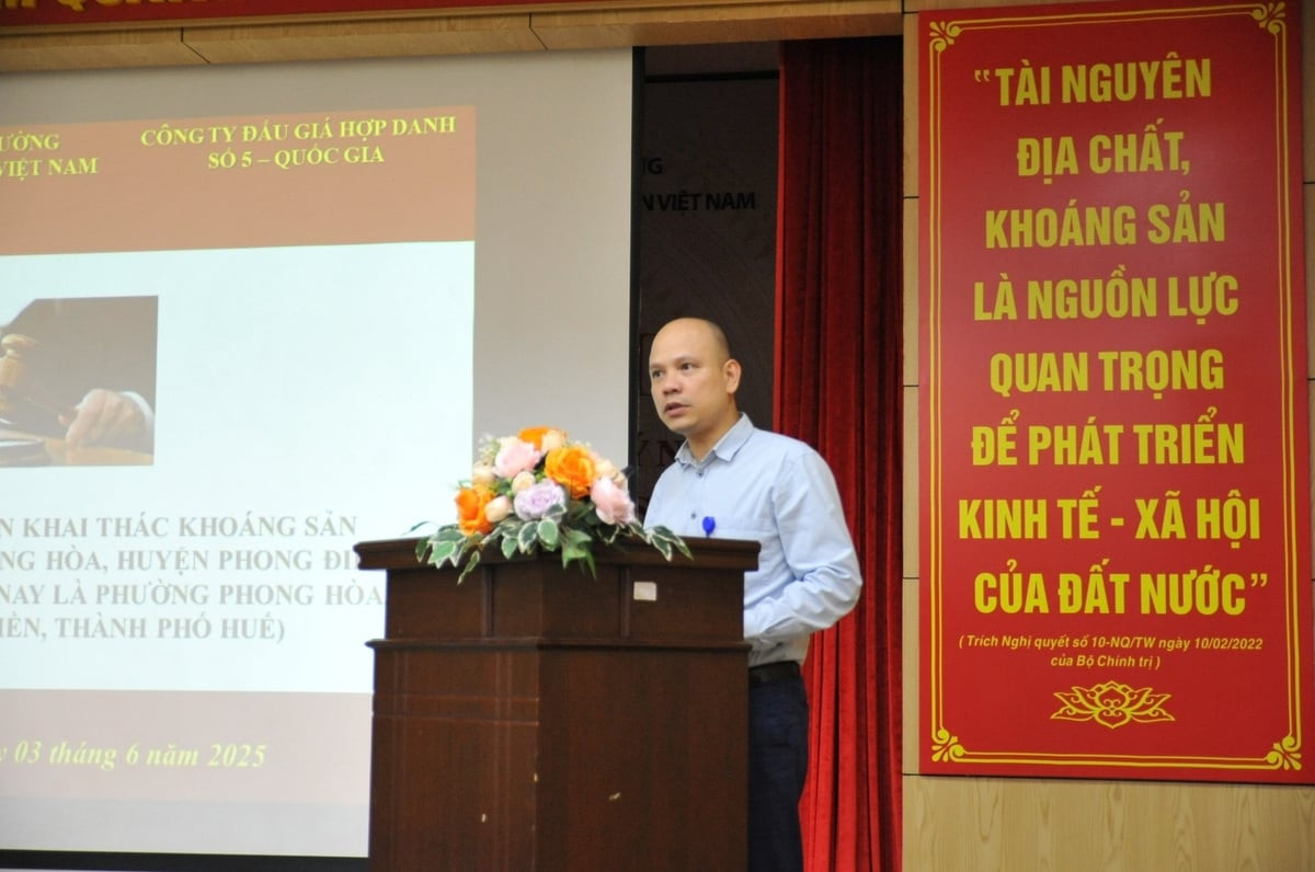 Ông Trần Phương phát biểu tại phiên đấu giá quyền khai thác khoáng sản, minh chứng cho sự minh bạch của CÔNG TY TNHH ĐẤU GIÁ TÀI SẢN NAM VIỆT trong ngành đấu giá.