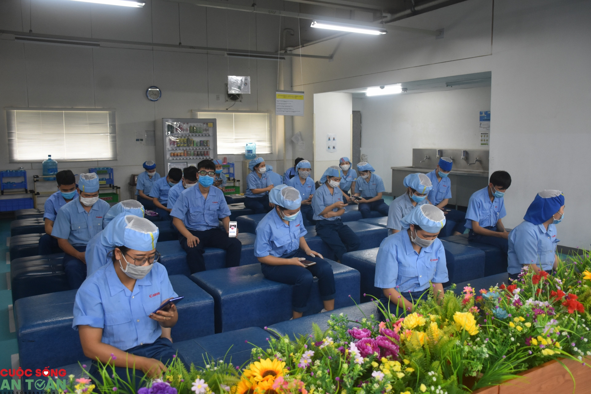 Khuôn viên nhà máy xanh sạch đẹp của Công ty TNHH Điện tử Canon Việt Nam