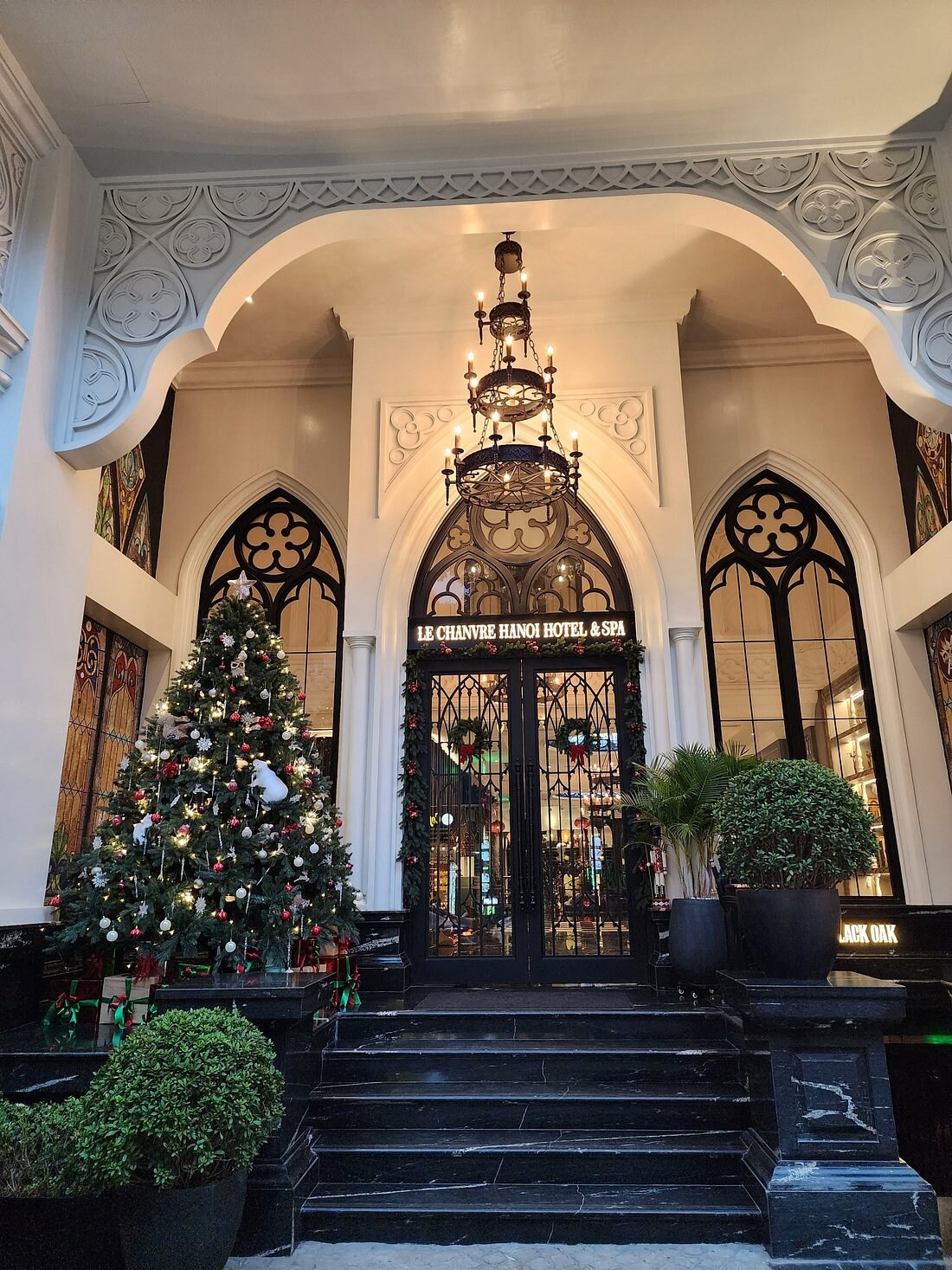 Đừng bỏ lỡ trải nghiệm sang trọng tại Le Chanvre Hanoi Hotel &amp; Spa