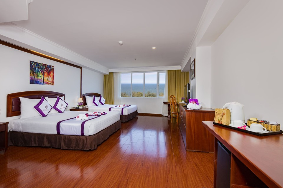 Giường đôi Phòng Deluxe Khách sạn Park Diamond Phan Thiết