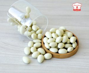 Hạnh nhân phủ sô cô la sữa chua