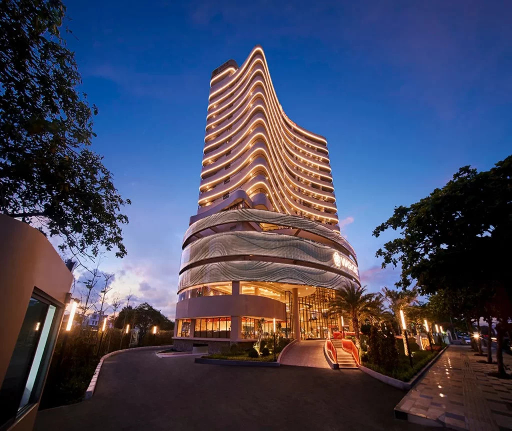 Hình ảnh kiến trúc bên ngoài của VIAS HOTEL Vũng Tàu, một khách sạn 5 sao sang trọng