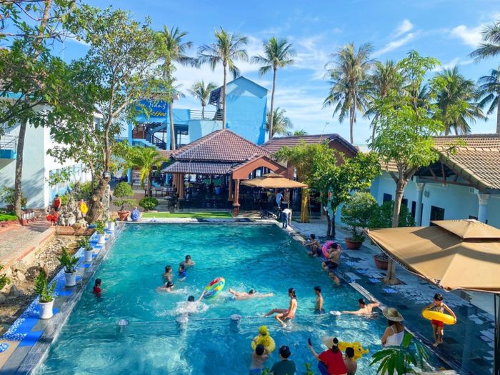 Sóng Biển Xanh Resort là một trong những điểm nghỉ hot nhất tại Hòn Rơm Mũi Né