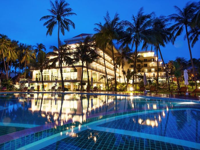 Muong Thanh Holiday Mui Ne Hotel - Sang trọng và hiện đại gần Hòn Rơm Mũi Né
