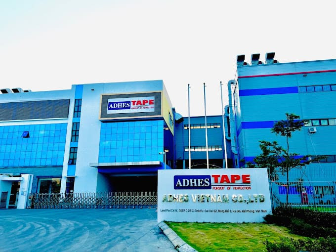 CÔNG TY TNHH KỸ THUẬT BAO BÌ ADHES VIỆT NAM tại KCN Đình Vũ Hải Phòng, hình ảnh tổng quan nhà máy sản xuất bao bì.