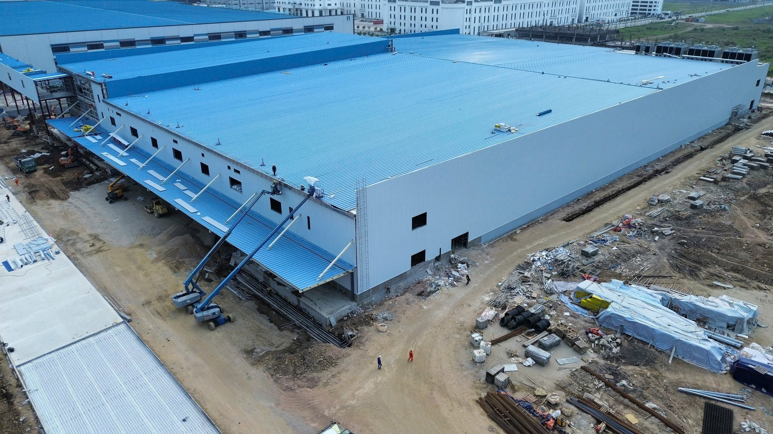 Hình ảnh Nhà xưởng Nhà kho số 1 - Quanta 2 tại KCN Mỹ Thuận, Nam Định, một trong những dự án quy mô lớn của Công ty TNHH Thương mại và Dịch vụ Đông Á.