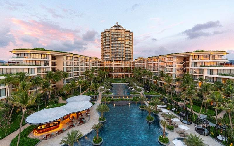 InterContinental Hotel &amp; Resorts
