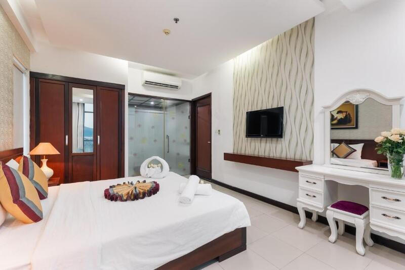 Khách sạn 3 sao gần biển Mỹ Khê Star Hotel and Spa Danang