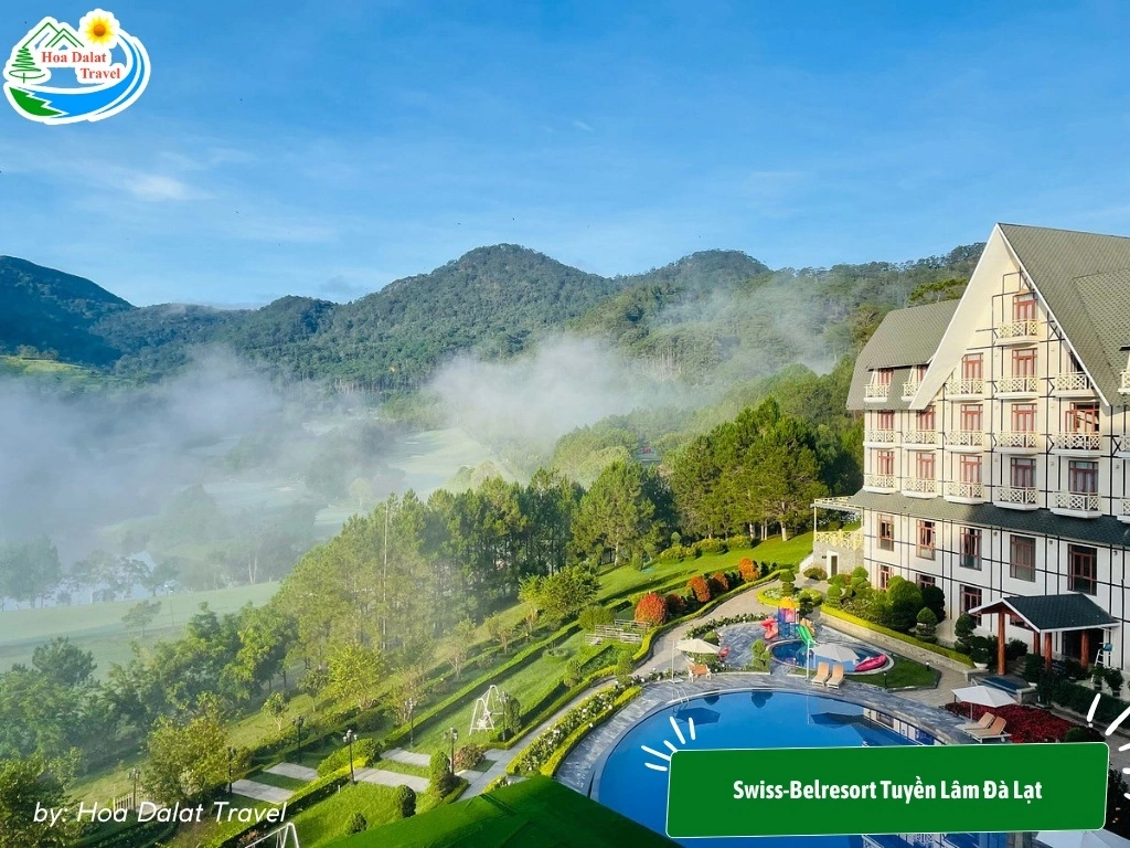 Swiss-Belresort Tuyền Lâm nằm giữa thung lũng yên bình với hồ nước xanh, kiến trúc Anglo-Normand