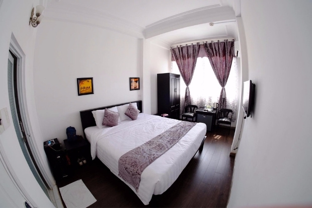 Không gian phòng khách sạn Evelyn Hotel, lựa chọn khách sạn trung tâm Đà Nẵng giá rẻ tiện nghi và ấm cúng
