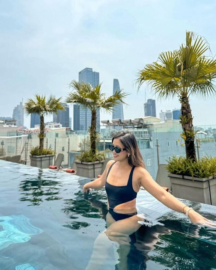 khách sạn gần Thảo Cầm Viên TP HCM sở hữu bể bơi view thành phố