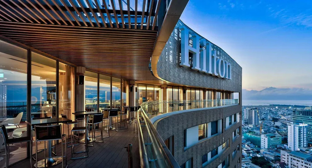 Khách sạn Hilton Đà Nẵng, một khách sạn đà nẵng sông hàn đẳng cấp 5 sao với kiến trúc hiện đại
