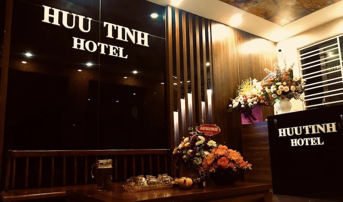 Khách sạn Hữu Tình Hotel Thiên Cầm nằm ở vị trí gần biển thuận tiện