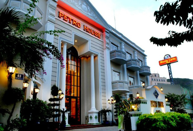 Khách sạn Petro House Vũng Tàu với kiến trúc Pháp cổ điển