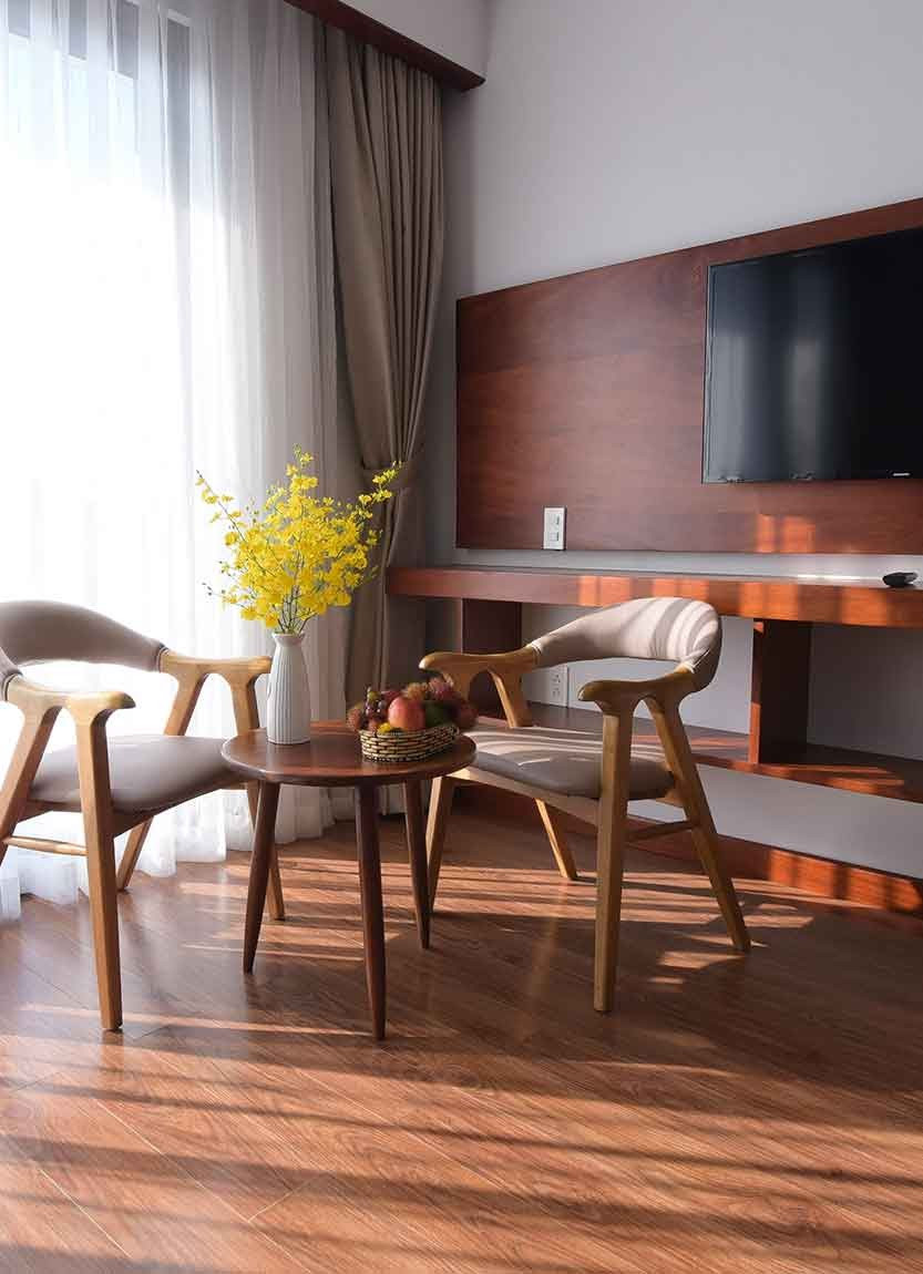 Khách sạn Quy Nhơn 3 sao Mento Hotel với ban công view biển