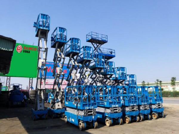 Cảnh quan kho bãi và hoạt động của Công ty TNHH Freetrend Industrial Việt Nam với sự hỗ trợ của thiết bị nâng hạ