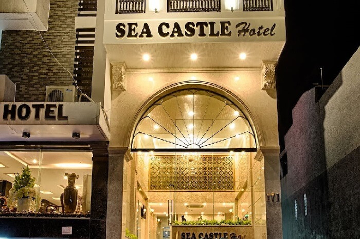Không gian ấm cúng và tiện nghi của Sea Castle Hotel trên đường Hồ Nghinh.