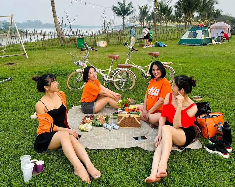 Không gian dã ngoại ngoài trời tại Six Doong Cafe Camping