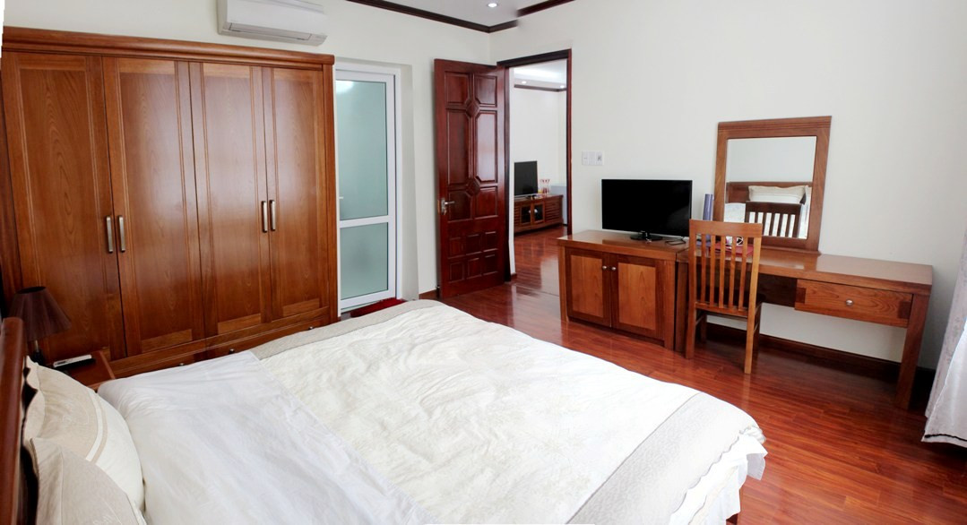 Không gian phòng VIP cao cấp với bài trí đơn giản tại Khách sạn Giao Tế