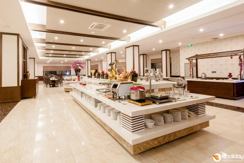 Không gian sang trọng tại Nhà hàng Nậm Thi, nơi phục vụ ẩm thực phong phú của allintitle:Khách sạn mường thanh grand lào cai