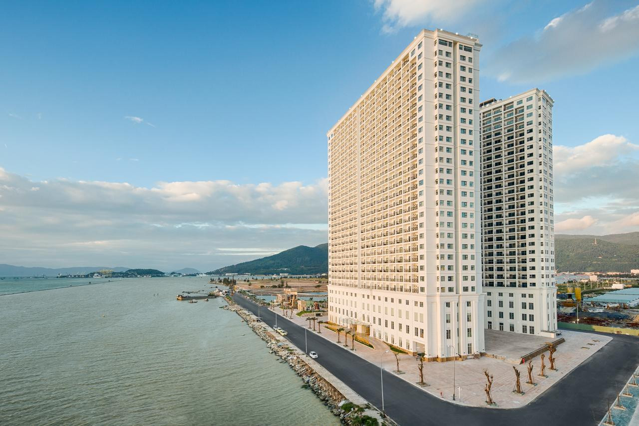 Khung cảnh tổng thể Khách sạn Đà Nẵng Golden Bay
